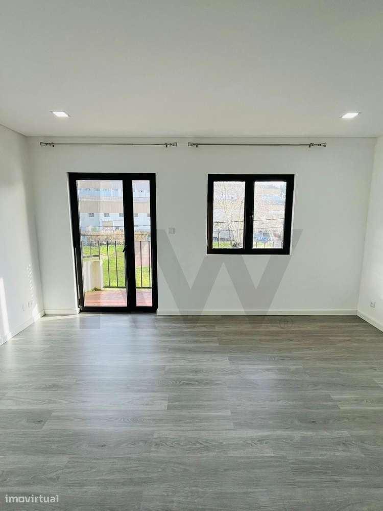 apartamento T2 remodelado - Grande imagem: 3/17