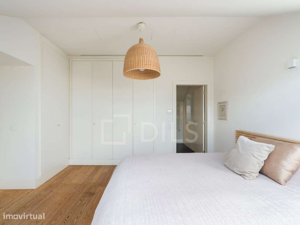 Apartamento T3 duplex com vista rio e garagem privativa, na Estrela...-9