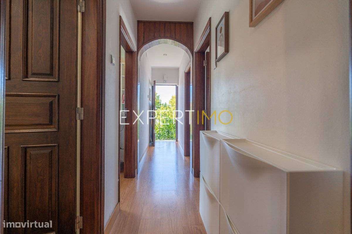 T3 Duplex com Terraço e Anexos | Centro de São Martinho do Bispo –...-28