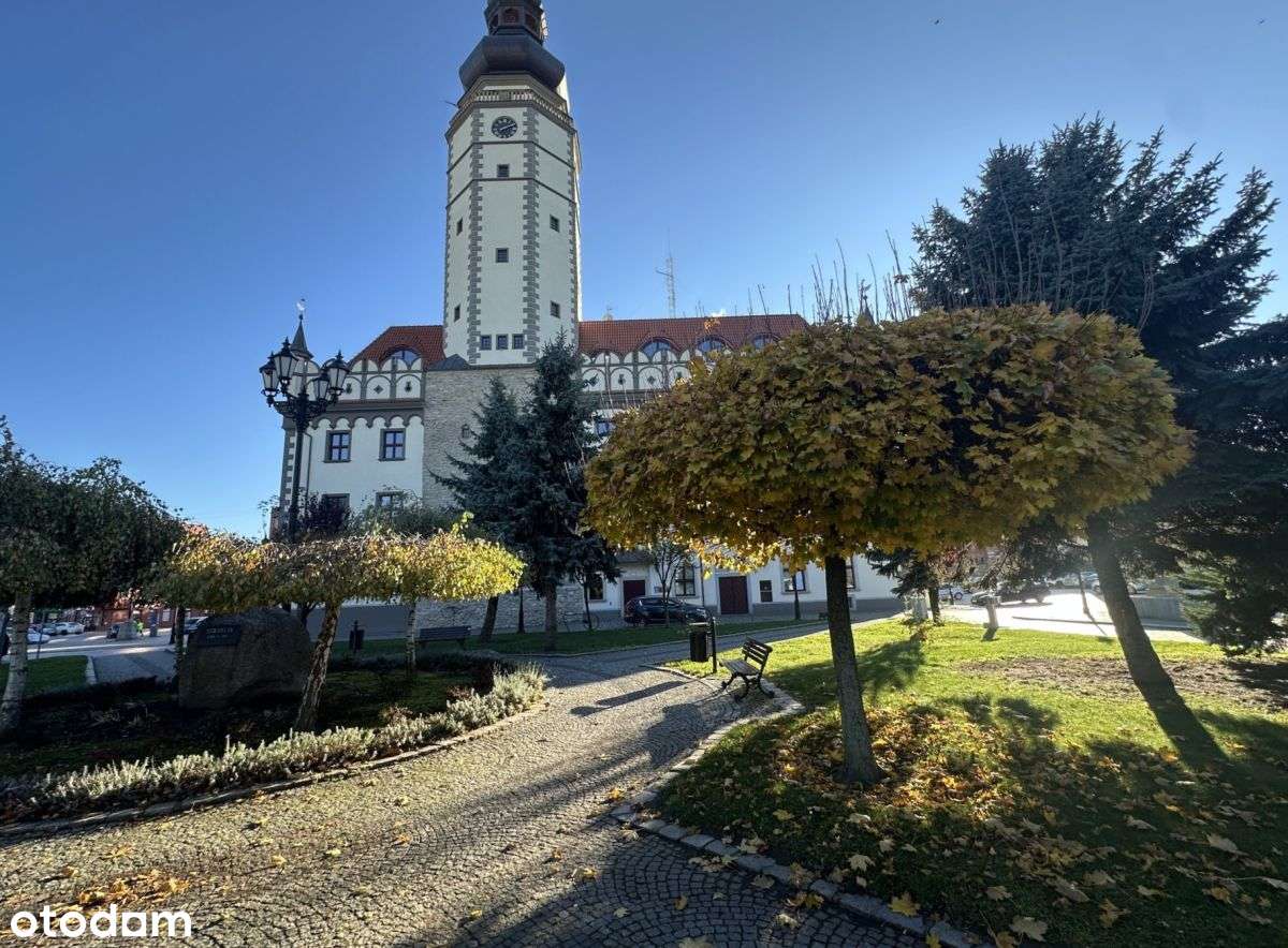 Mieszkanie w Rynku–3 pokoje do własnej aranżacji!-9