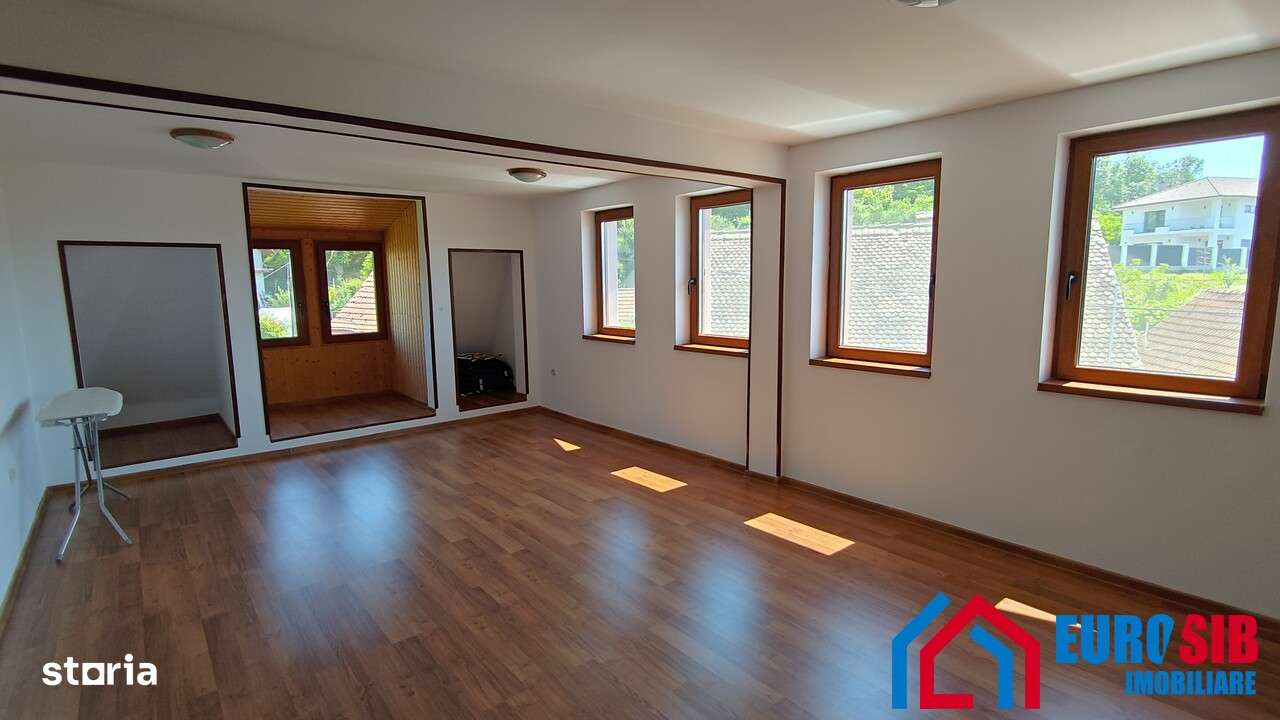 Casa individuala 4 dormitoare - garaj - teren 1457 mp in Sibiu Mohu-9