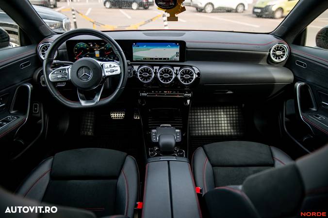 Mercedes-Benz CLA 250 4Matic 8G-DCT AMG Line Advanced Plus - 17