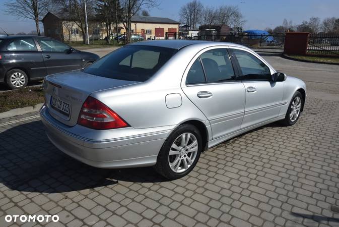 Mercedes-Benz Klasa C 180 Kompressor Elegance - 12