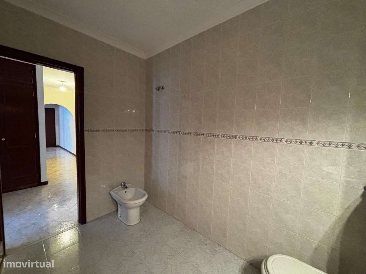 Apartamento T2 com garagem na Urbanização Moinho da Cavaleira-13