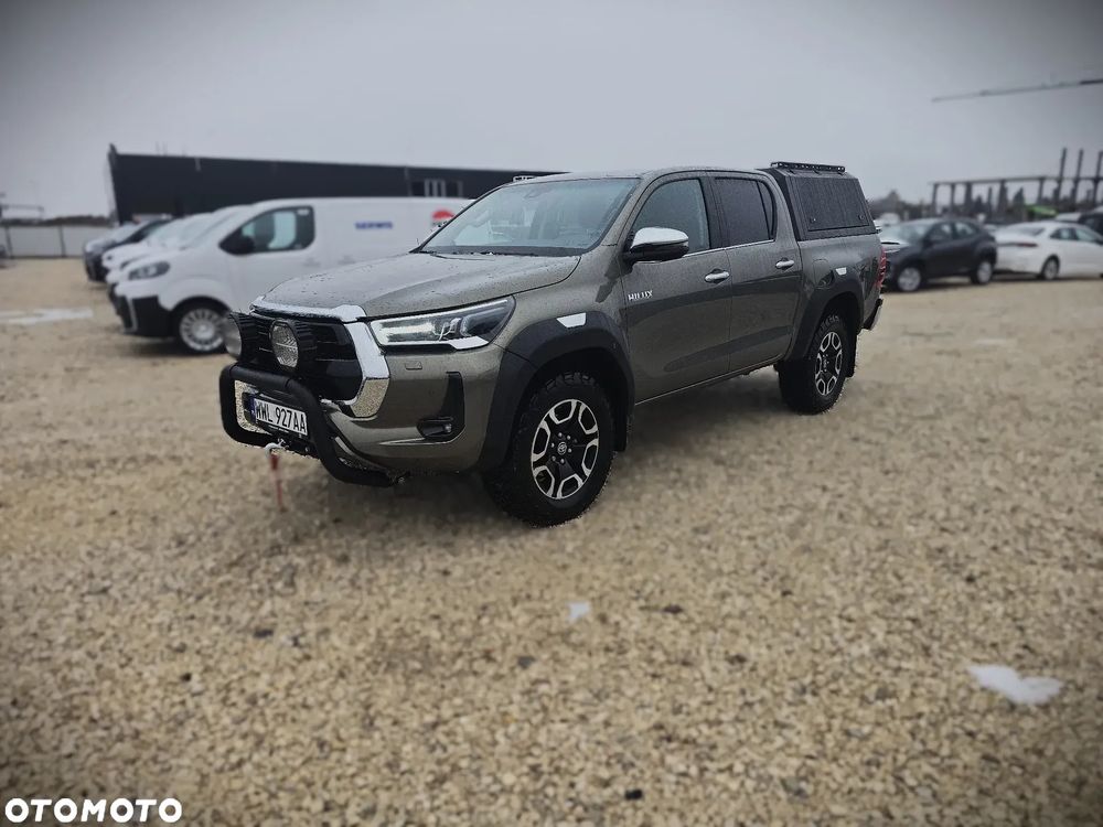Toyota Hilux 2.8 D-4D Double Cab SR5+ 4x4 2025