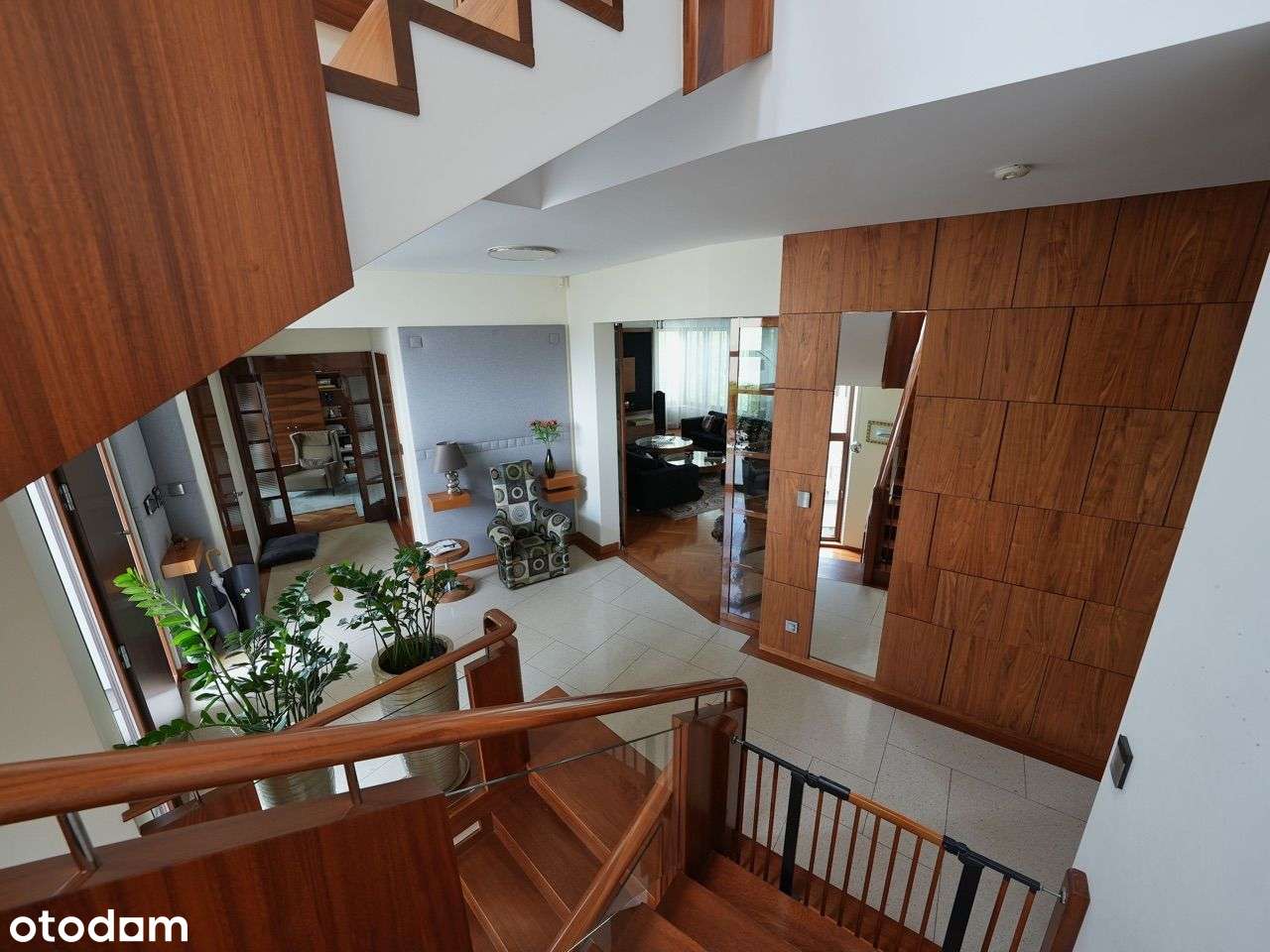 Ekskluzywna willa z basenem i windą w Centrum-10