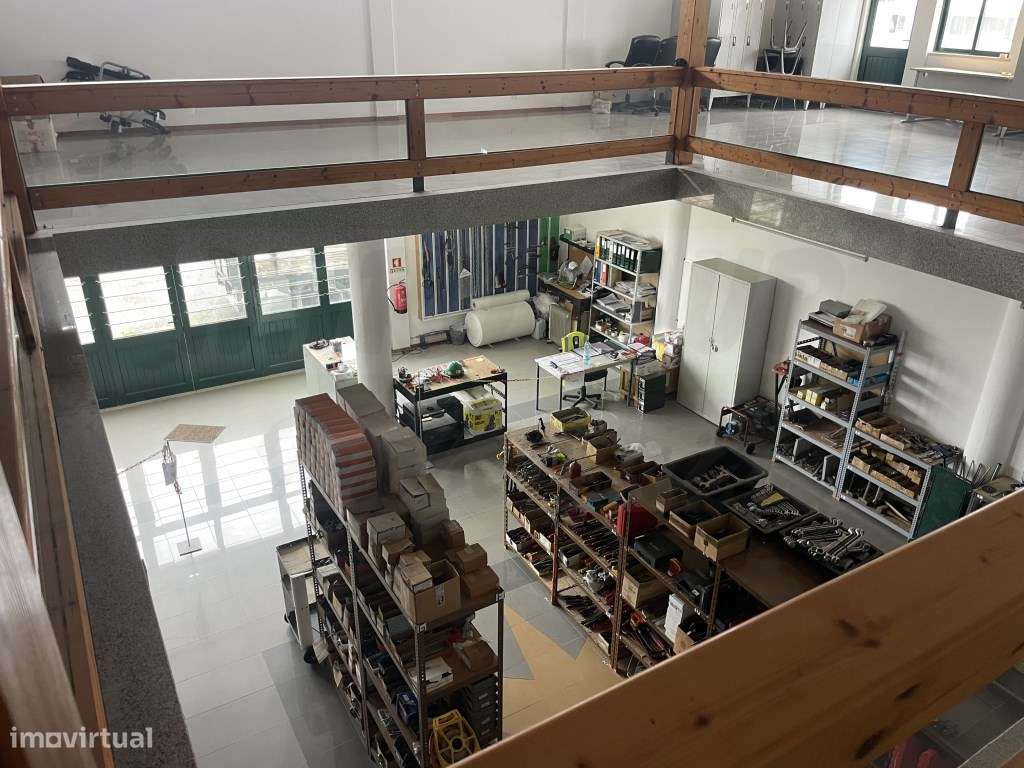 Venda conjunta de imóveis para atividade industrial com edifício e ...-26