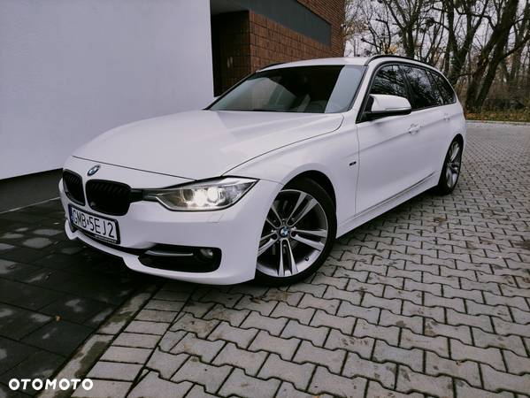 BMW Seria 3 325d Touring Sport Line - 24