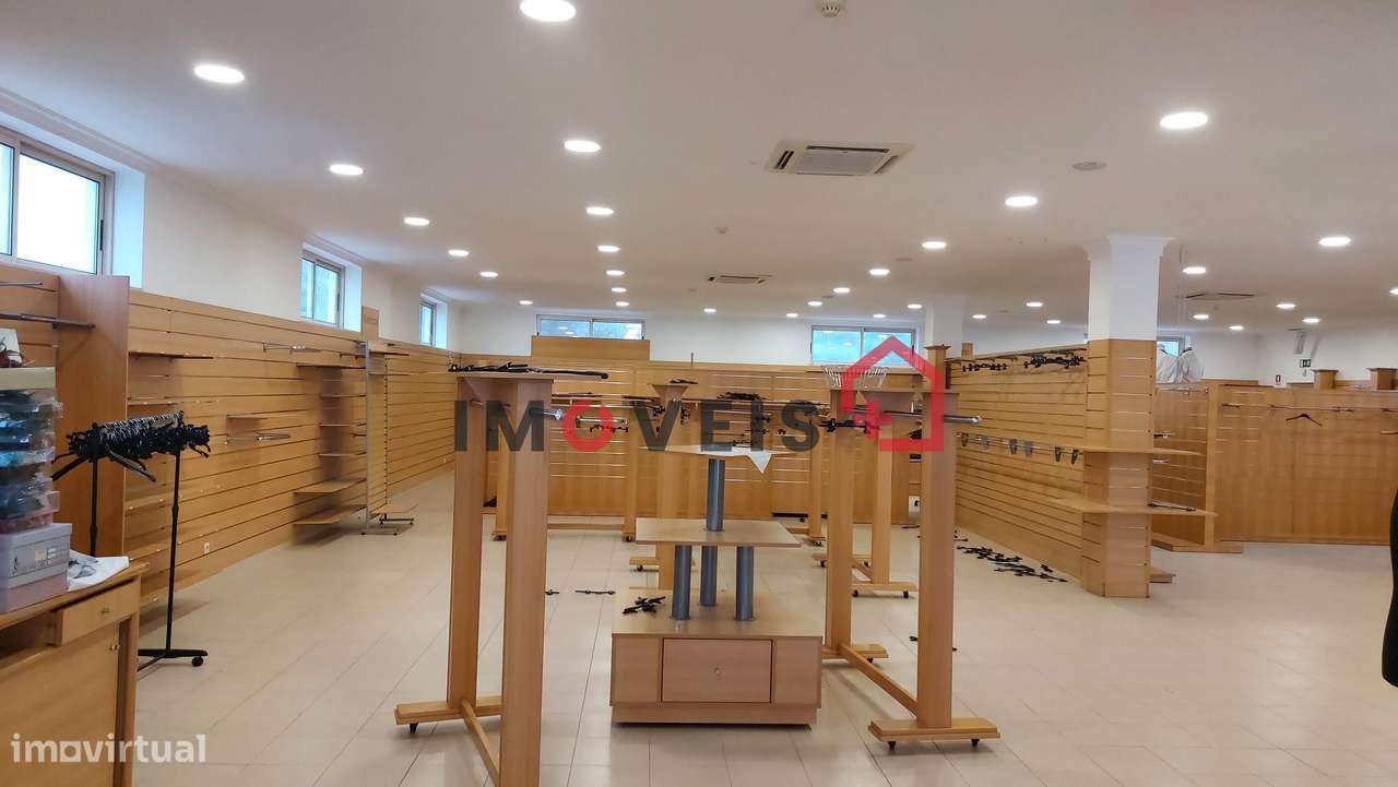 Loja com potencial para vários serviços ou comércio! - Grande imagem: 3/12