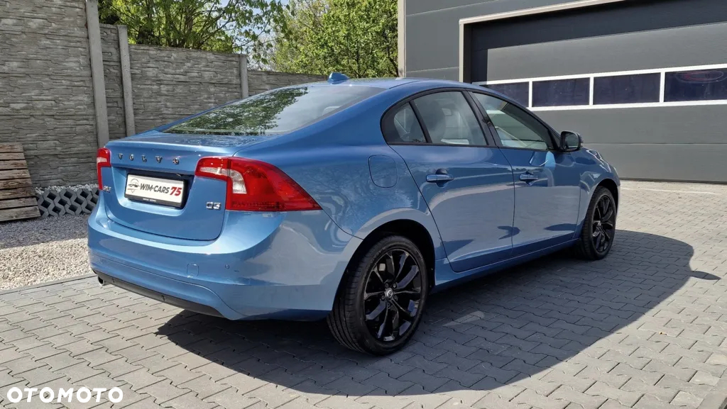 Volvo S60 D3 Momentum - 16