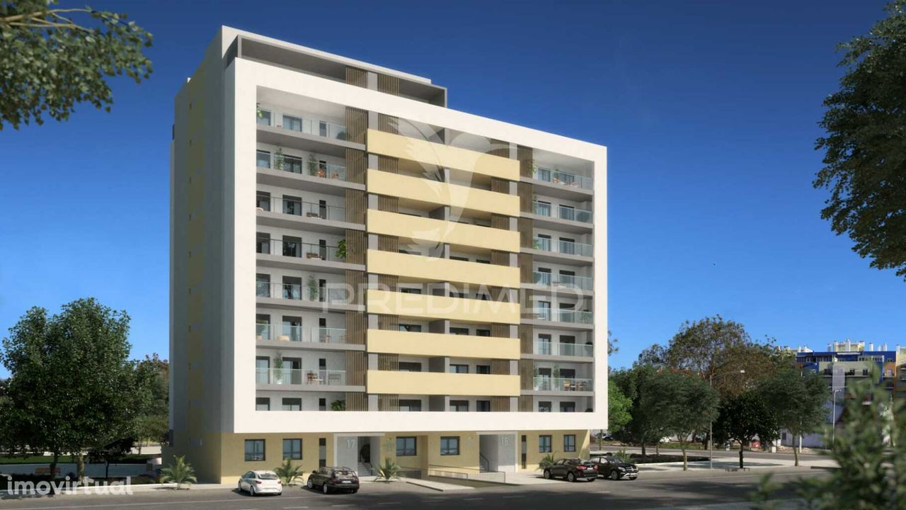 Apartamento T2 C/garagem, em construção no centro Portimão