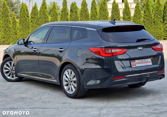 Kia Optima - 11