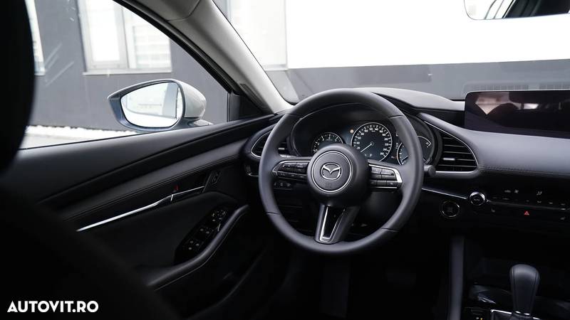 Mazda 3 e-Skyactiv G150 AT MHEV Exclusive-Line - 7