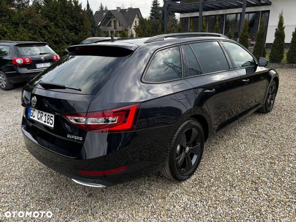 Skoda Superb 2.0 TDI DSG Sportline - 5