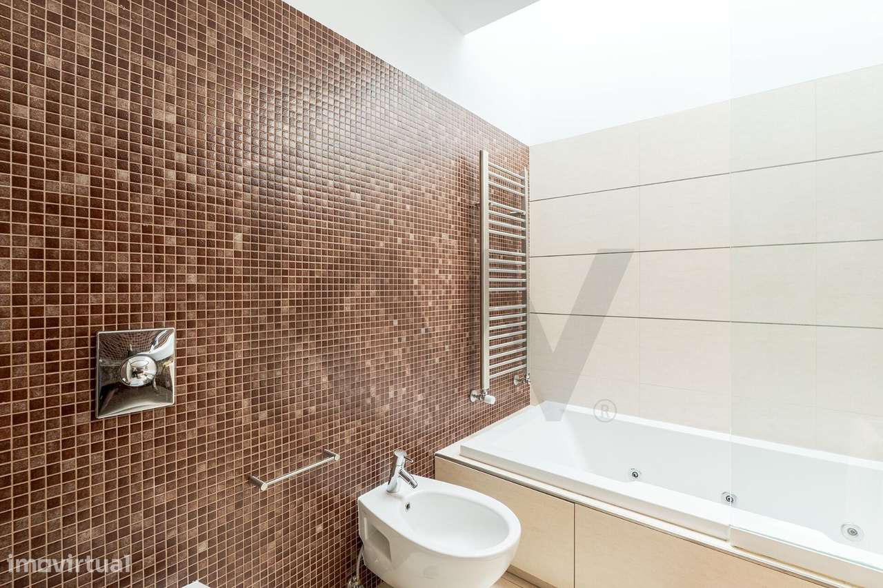 Moradia T3+1 de Excelência com Jardim Privativo em Santa Joana, Aveiro-39