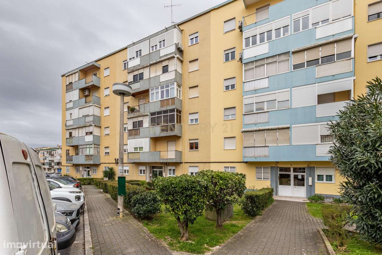 Apartamento T3 para Recuperação em Póvoa de Santo Adrião-21