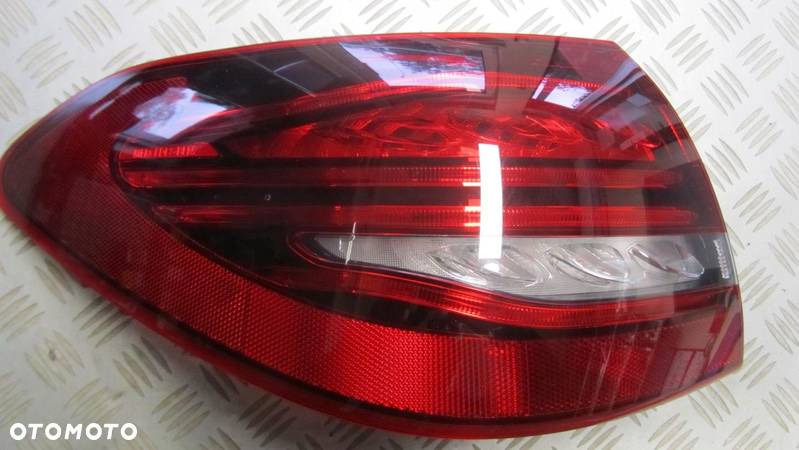 Mercedes-Benz OE A2059062805 lampa tylna led - 5