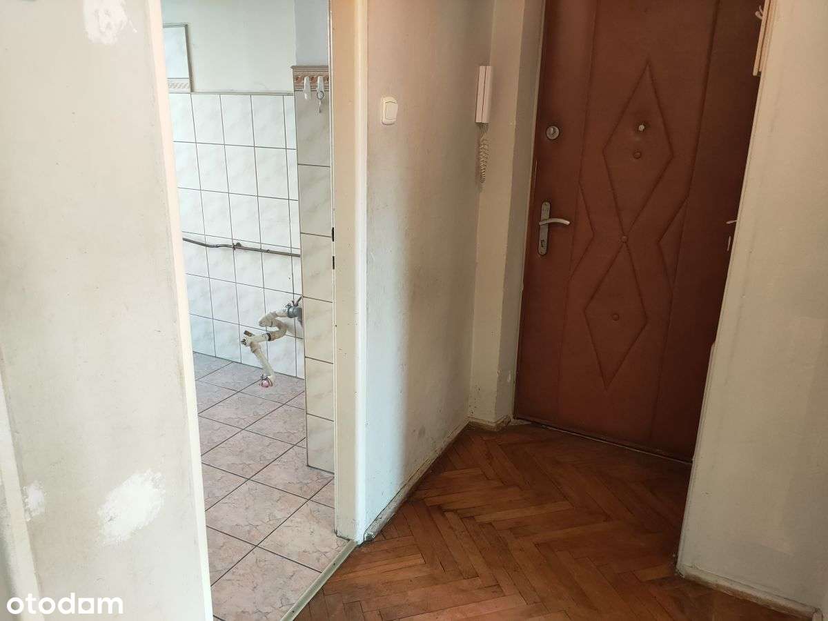 Lotnicza, 3-pokojowe do remontu-11