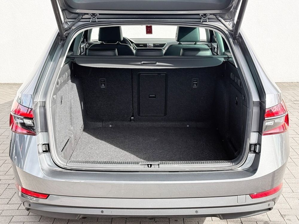 Skoda Superb 2.0 TDI Scr Style DSG 2024 — zdjęcie 6