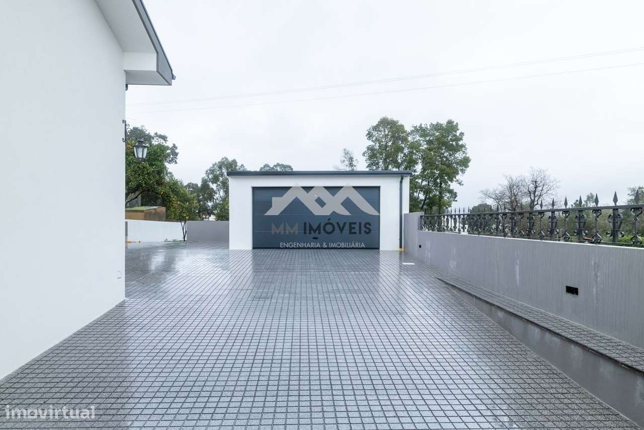 Moradia T3 | Grijó | Remodelada | Terraço | Garagem P/2 Carros - Grande imagem: 5/28