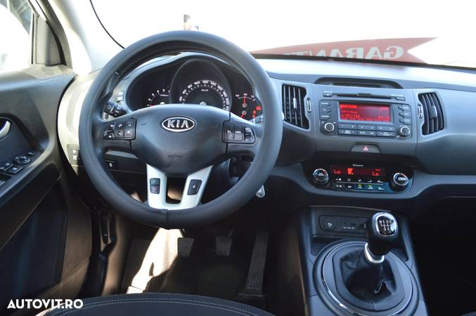 Kia Sportage 1.7 CRDI 2WD Attract - 22