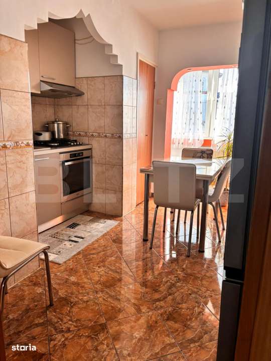 Apartament spatios, 2 camere, decomandat, 62 mp, zona Craiter - Imagine principală: 4/7