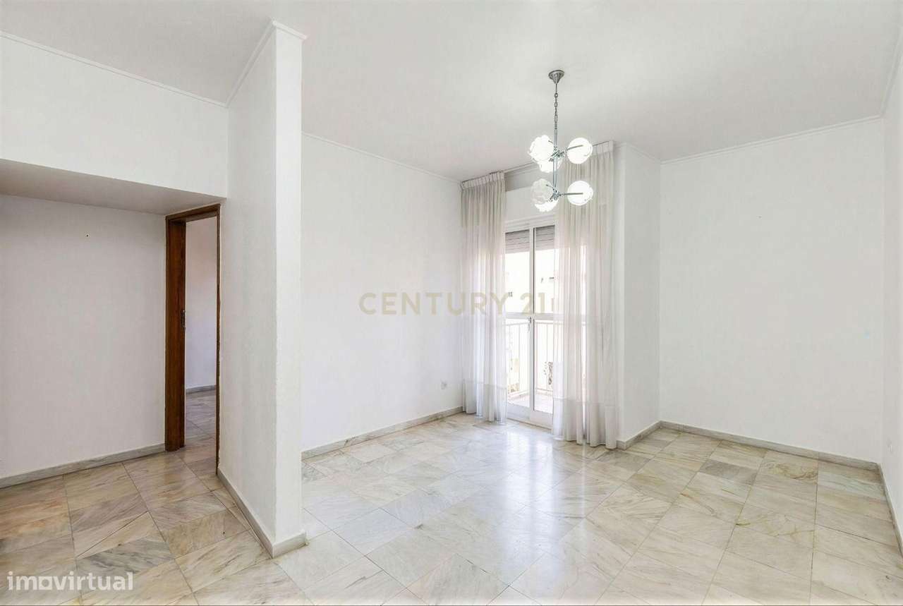 Apartamento T2, com 60 m², a 450m da estação do Metro Olivais, para mo - Grande imagem: 2/27