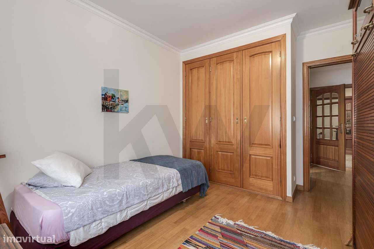 Apartamento T3 com elevador,  estacionamento e arrecadação, Jardins da-14