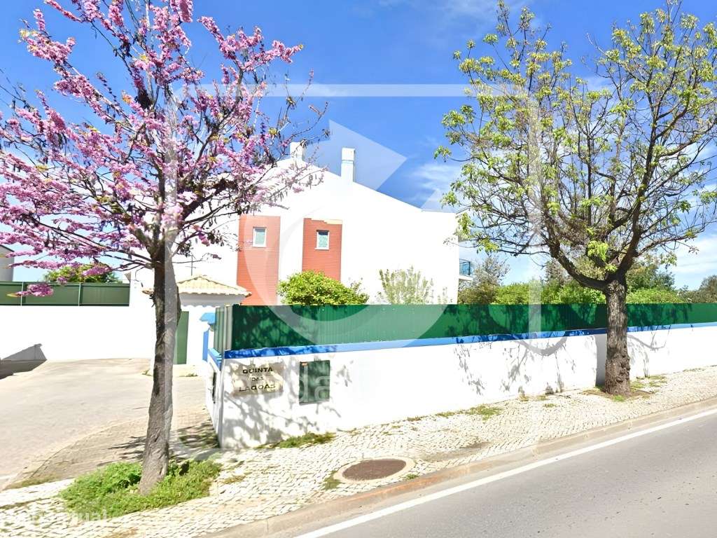 Moradia T3 em Condomínio Fechado | Quinta das Lagoas, Ferreiras - A...-10