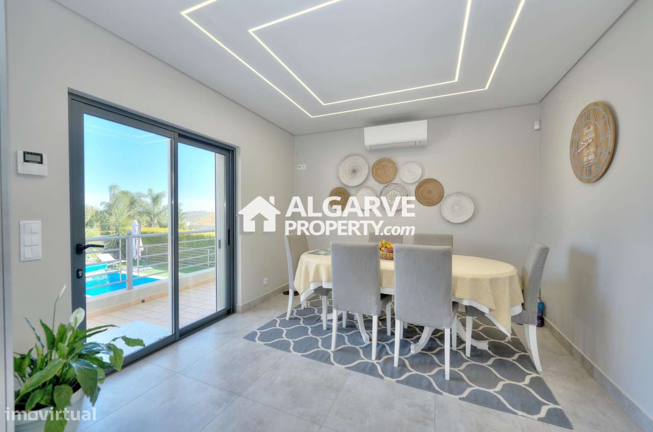 Moradia V3 + 2 numa zona calma perto de Loulé, Algarve-15