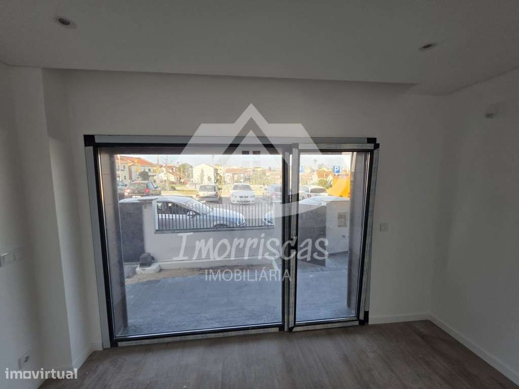 Moradia T3+1 na Portela de Azóia, em Santa Iria de Azóia-13