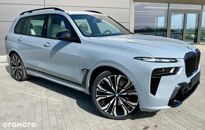 BMW X7 M60i xDrive mHEV sport - 3