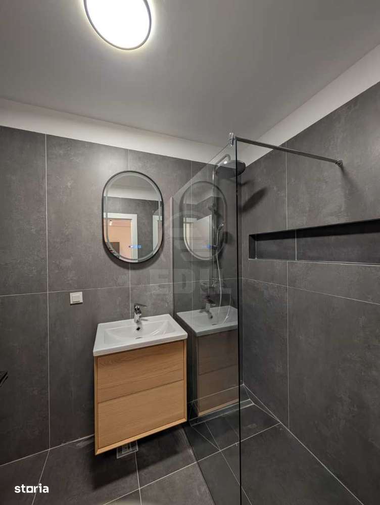 Apartament cu 2 camere, finisat, partial mobilat,utilat,zona Eroilor-5