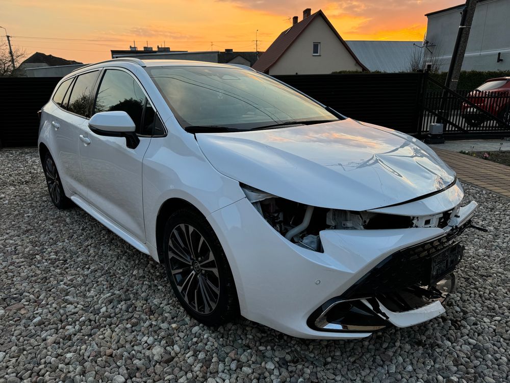 Toyota Corolla Seria E21 2024