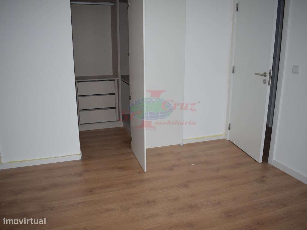 Apartamento T2 - Novo - Bairro de S. Miguel-7