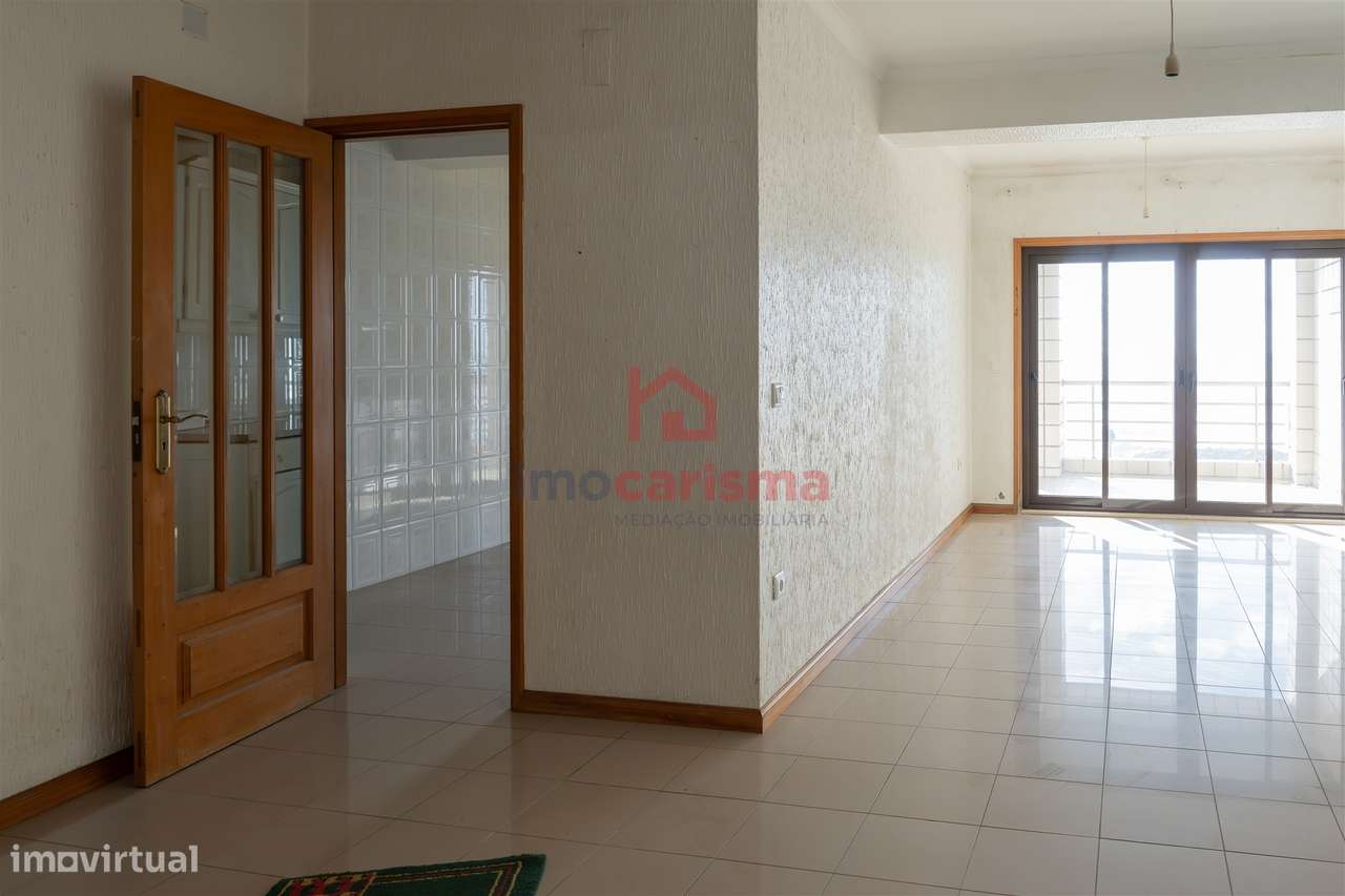 Apartamento T3+1 Duplex na 1.º Linha em Frente à Praia em Aver-o-Mar-5
