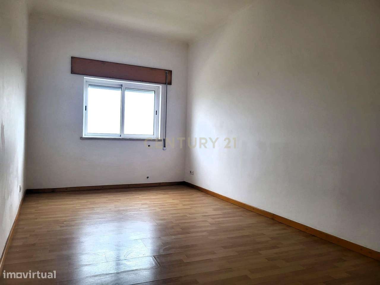 IMÓVEL ARRENDADO ATÉ MARÇO 2026  Apartamento T2 - Grande imagem: 4/13