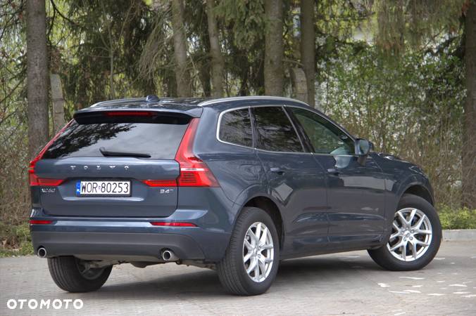 Volvo XC 60 B4 D AWD Geartronic Momentum - 9