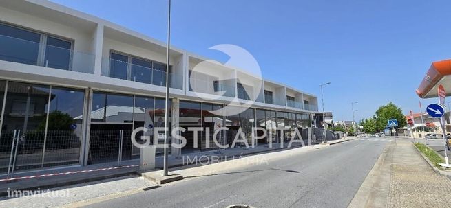 T1 Novo com terraço, varanda e garagem no centro do Marco de Canaveses-2