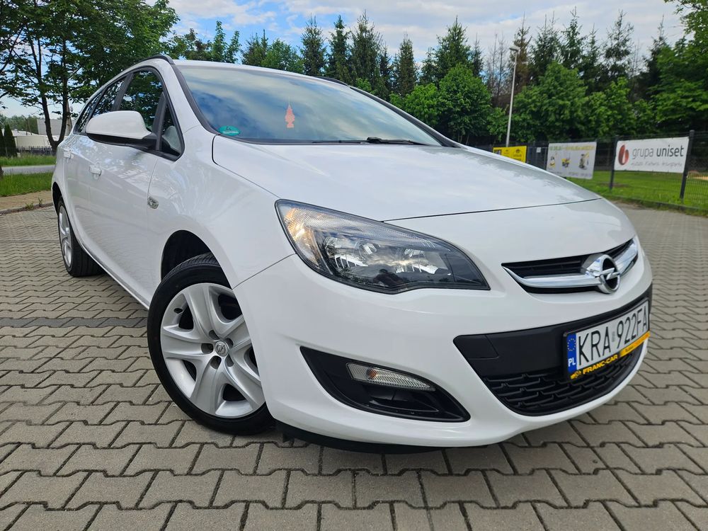 Opel Astra J 1.6 ENERGY 2016