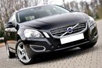 Volvo V60 D2 Momentum - 1