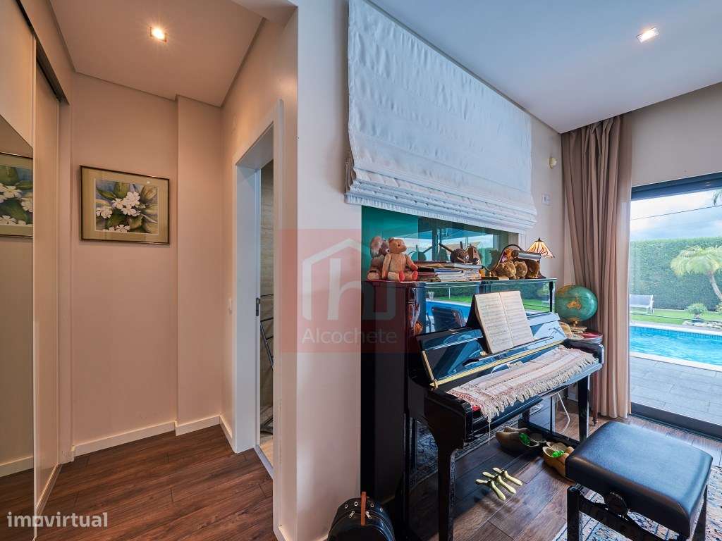 Moradia T4 de Luxo com piscina inserida no condominio privado em Sã...-26