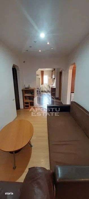 Apartament 4 camere, decomandat, centrala proprie, Lipovei - Imagine principală: 5/8