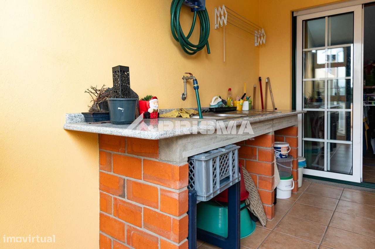 Duplex T3 com Terraço em Alcains – Casa Ideal para Quem Procura Espaço-43