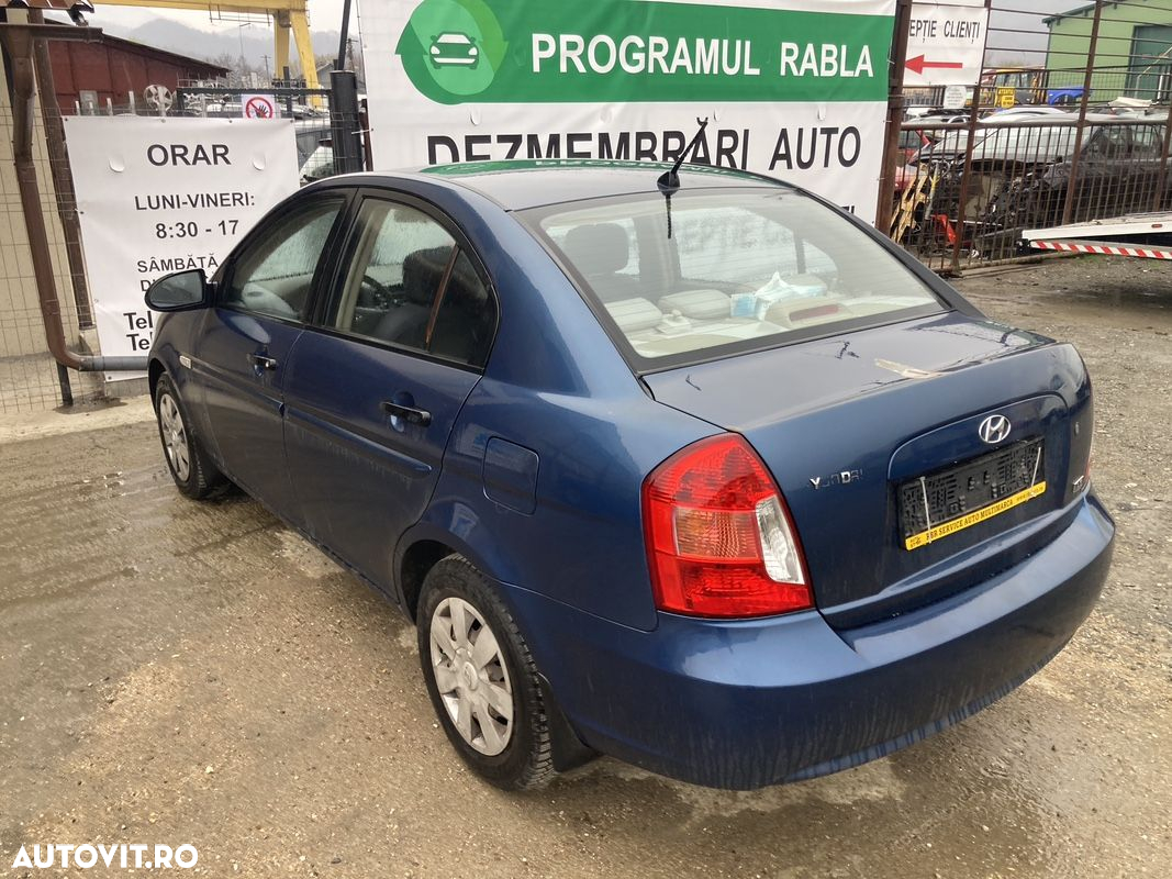 Dezmembrez Hyundai Accent 1.4 2007 G4ED - 4