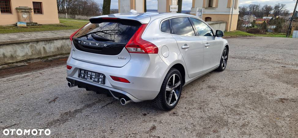 Volvo V40 D2 RDesign - 14