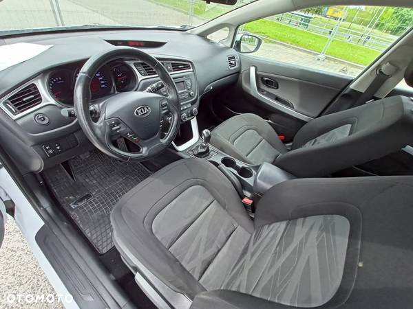 Kia Ceed 1.4 CVVT Attract - 21