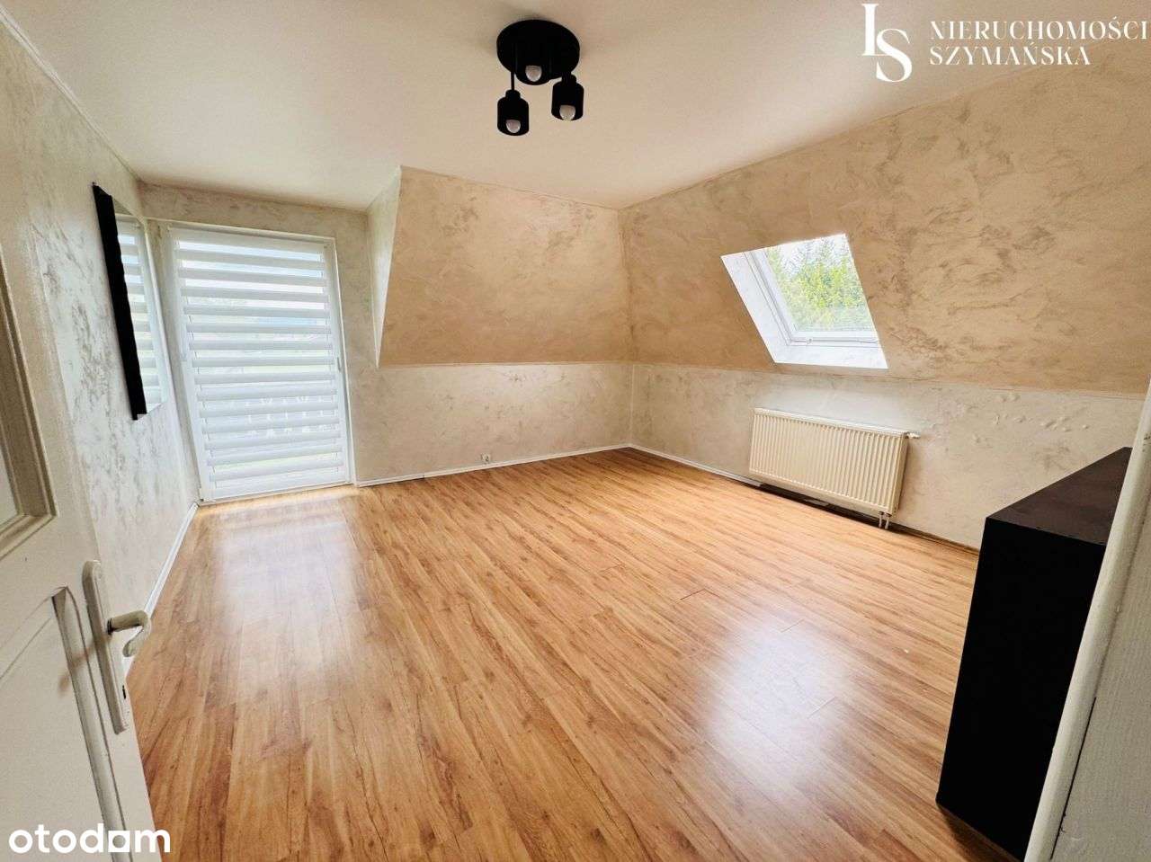 Przestronny dom parterowy z poddaszem użytkowym –-14