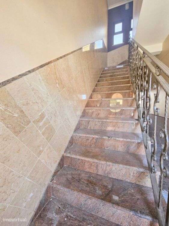 Apartamento T4 Central  Gaio Rosário-10