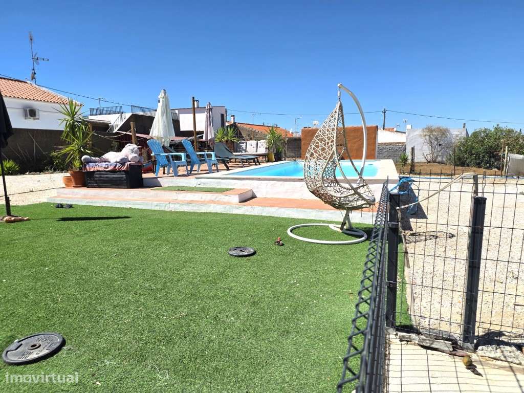 Moradia T3 com piscina inserida em lote de 1000 m2 a 6 km da praia ...-17